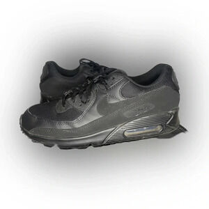 Nike air maxes